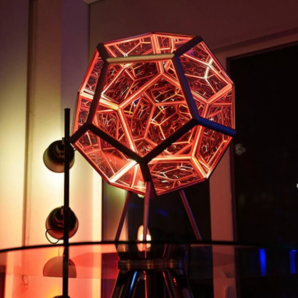 LAMPARA LED ARTE ESPACIAL GEOMETRÍA 3D Espiral – 12 Colores LED