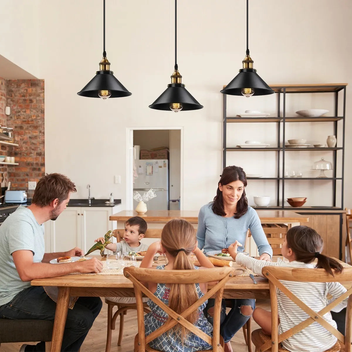 LÁMPARA COLGANTE INDUSTRIAL NOIR GOLD – Negro Mate + Detalles Dorados | INCLUYE BOMBILLO E27 | Cable Ajustable